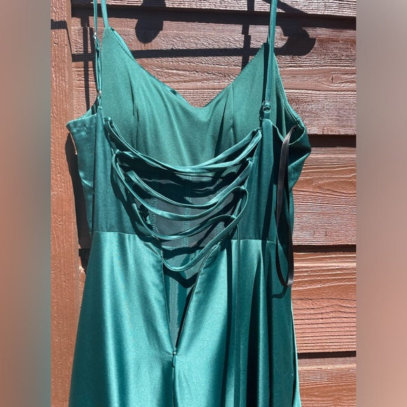 Women’s Emerald green cowl neck prom dress - Picture 3 of 8